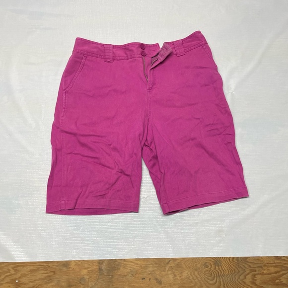 Field Gear Pants - Women's Magenta Cargo Shorts with Front Pockets